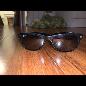 Classic Black Ray-Bans Sunglasses